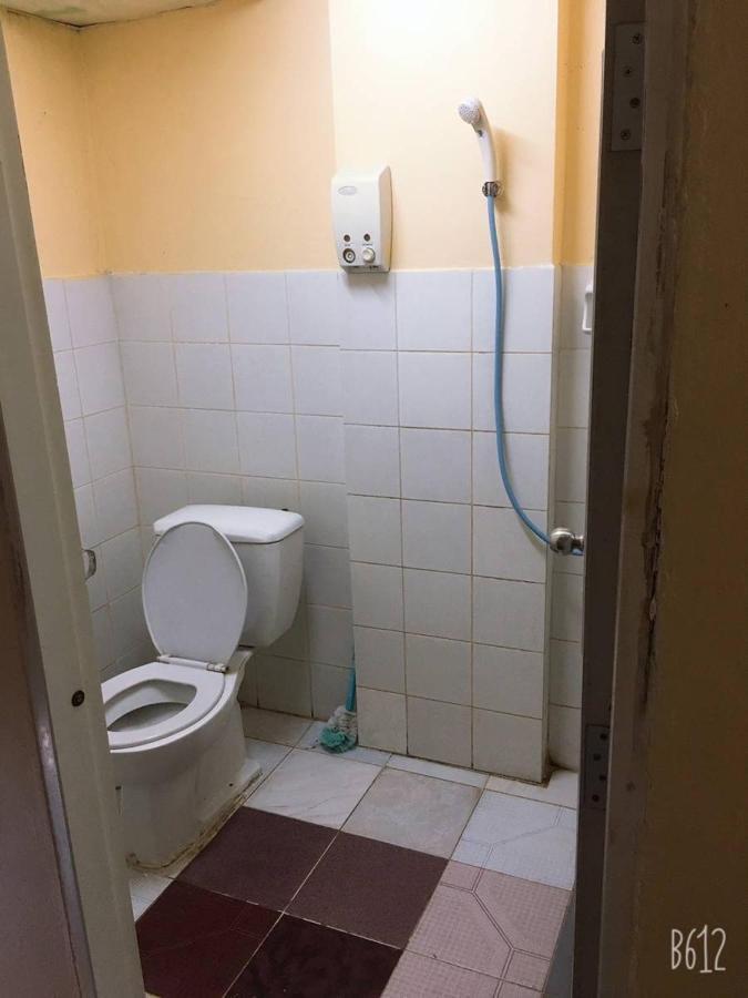 Sam Apartment Банкок Екстериор снимка